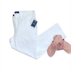 NWT Ralph Lauren Slimming Modern Straight petite jeans